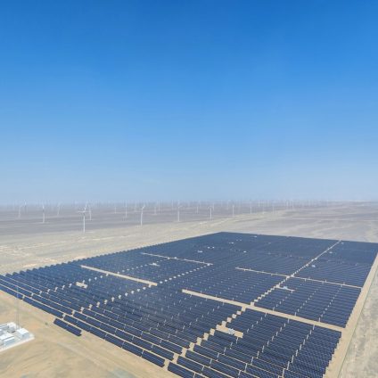 Rinnovabili • Solar farms reduce dust pollution and improve air quality