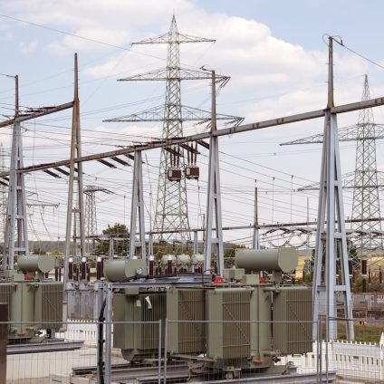 Rinnovabili • Electricity substation supporting grid stability and renewable energy integration in Kenya